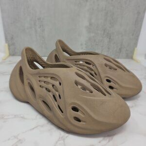 Yeezy Foam Runner Size 10